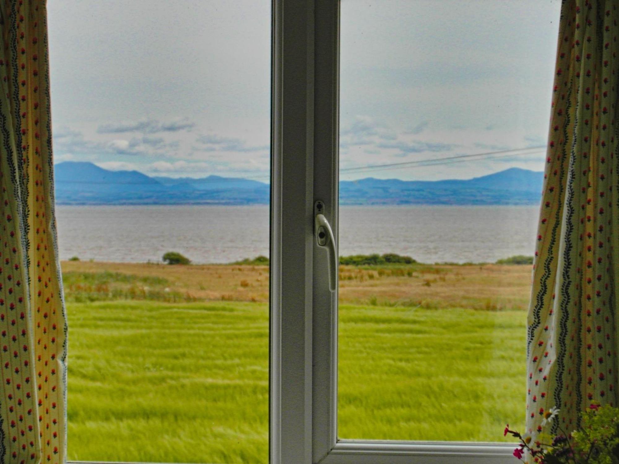 Powillimount Cottage Kirkbean Екстериор снимка