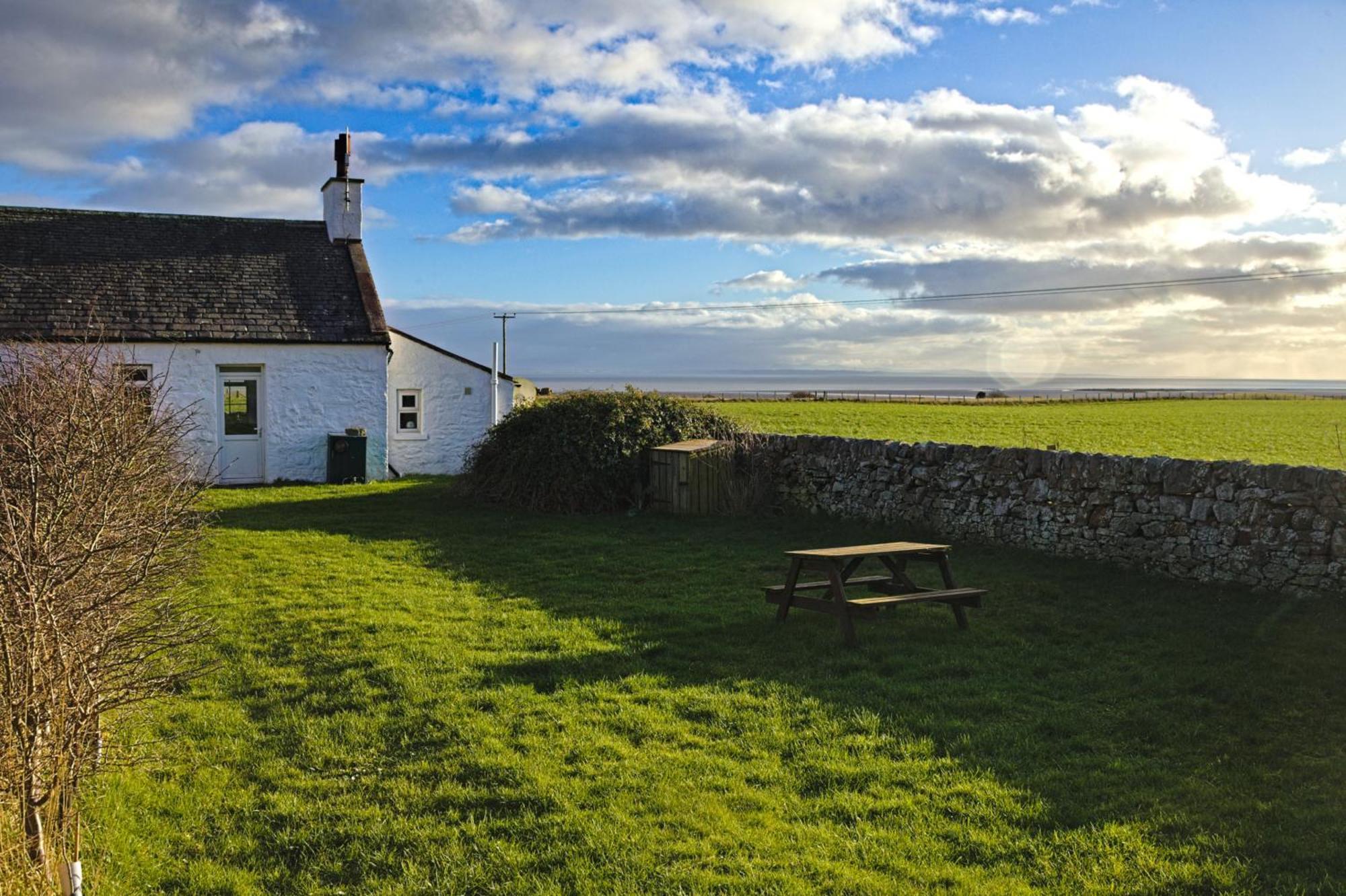 Powillimount Cottage Kirkbean Екстериор снимка